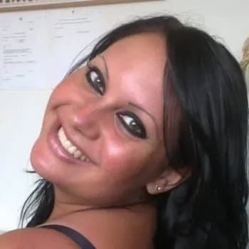 Profil de Charline, 27 ans, Pute à Agonges (Allier)