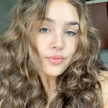 Profil de Yousra, 33 ans, Pute à Basse-Pointe (Martinique)