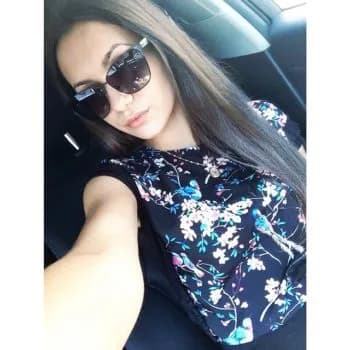 Profil de Kenzy, 23 ans, Pute à Buellas (Ain)
