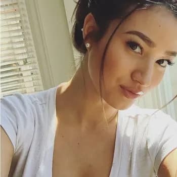 Profil de Deniz, 25 ans, Pute à Anglefort (Ain)