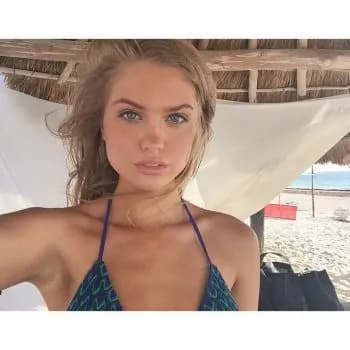 Profil de Elyne, 20 ans, Pute à Arthès (Tarn)