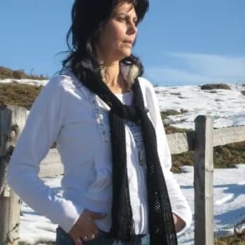 Profil de Melya, 24 ans, Pute à Courdemanges (Marne)