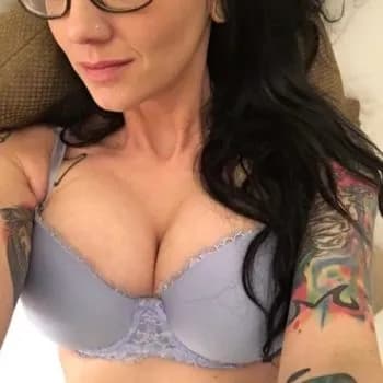 Profil de Taylor, 34 ans, Pute à Arvieu (Aveyron)