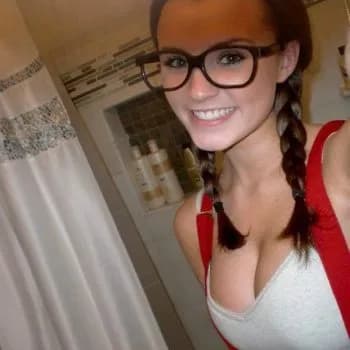 Profil de Janelle, 30 ans, Pute à Baâlons (Ardennes)