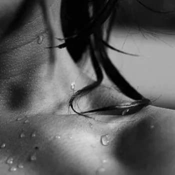 Roukaya - Pute à Colombes Profil de Roukaya, 27 ans, Pute à Colombes (Hauts-de-Seine)