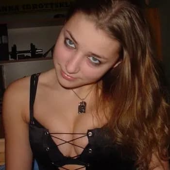 Profil de Lila, 24 ans, Pute à Bauzemont (Meurthe-et-Moselle)