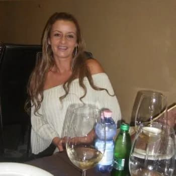 Profil de Charlie, 27 ans, Pute à Cauneille (Landes)