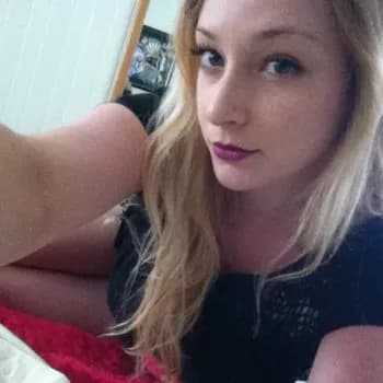 Profil de Ada, 34 ans, Pute à Auchay-sur-Vendée (Vendée)