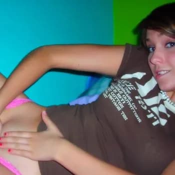 Sam - Pute à Assérac Profil de Sam, 22 ans, Pute à Assérac (Loire-Atlantique)