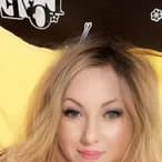 Lilo - Pute à Badecon-le-Pin Profil de Lilo, 19 ans, Pute à Badecon-le-Pin (Indre)