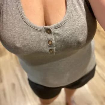 Luisa - Pute à Beauménil Profil de Luisa, 28 ans, Pute à Beauménil (Vosges)