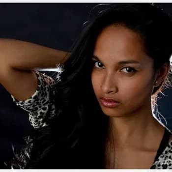 Joan - Pute à Dembeni Profil de Joan, 20 ans, Pute à Dembeni (Mayotte)