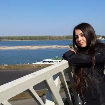 Avril - Pute à Consenvoye Profil de Avril, 34 ans, Pute à Consenvoye (Meuse)