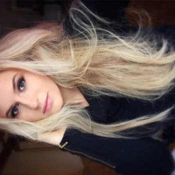 Lycia - Pute à Charmes Profil de Lycia, 21 ans, Pute à Charmes (Aisne)