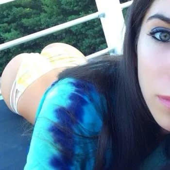 Leïla - Pute à Bagneux Profil de Leïla, 24 ans, Pute à Bagneux (Hauts-de-Seine)