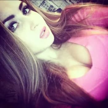 Anna-rose - Pute à Chichée Profil de Anna-rose, 19 ans, Pute à Chichée (Yonne)