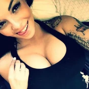 Judith - Pute à Cornillac Profil de Judith, 18 ans, Pute à Cornillac (Drôme)