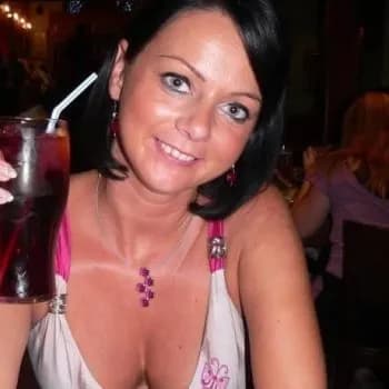 Nadia - Pute à Beaulon Profil de Nadia, 25 ans, Pute à Beaulon (Allier)