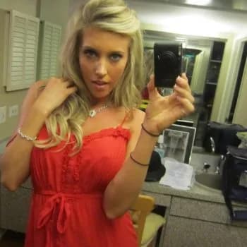 Djamila - Pute à Aleyrac Profil de Djamila, 29 ans, Pute à Aleyrac (Drôme)