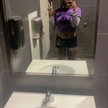 Medine - Pute à Baulay Profil de Medine, 25 ans, Pute à Baulay (Haute-Saône)