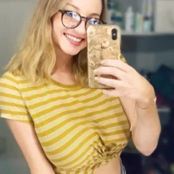 Dahlia - Pute à Calvisson Profil de Dahlia, 25 ans, Pute à Calvisson (Gard)