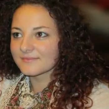 Adélia - Pute à Comus Profil de Adélia, 18 ans, Pute à Comus (Aude)