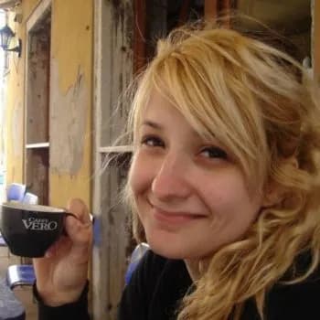 Malia - Pute à Balledent Profil de Malia, 25 ans, Pute à Balledent (Haute-Vienne)