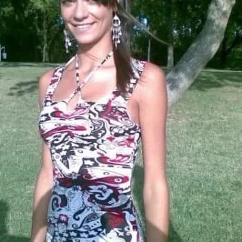 Ciara - Pute à Clichy Profil de Ciara, 20 ans, Pute à Clichy (Hauts-de-Seine)